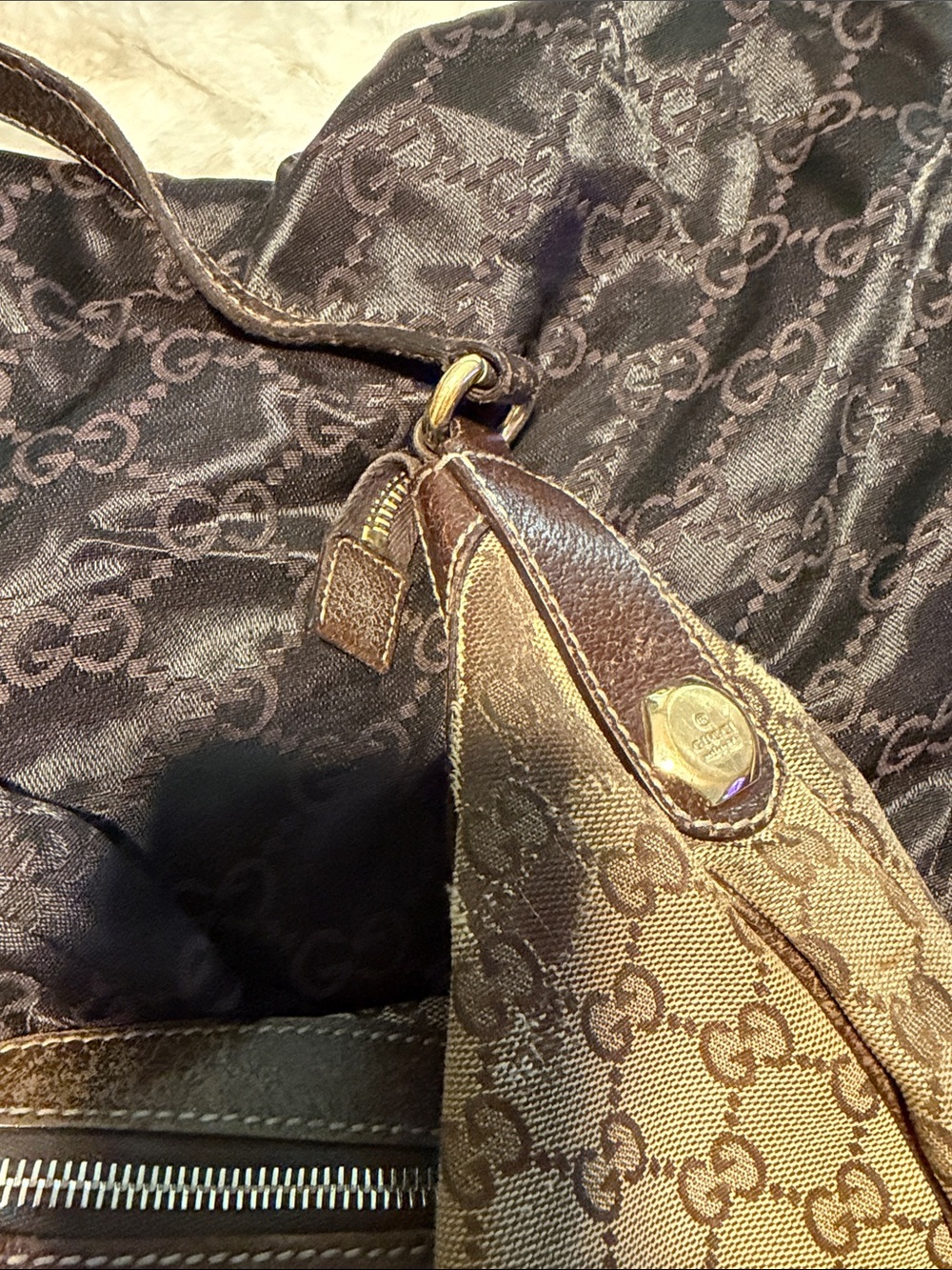 Gucci Brown Monogram Canvas Shoulder Bag - Picture 4 of 11